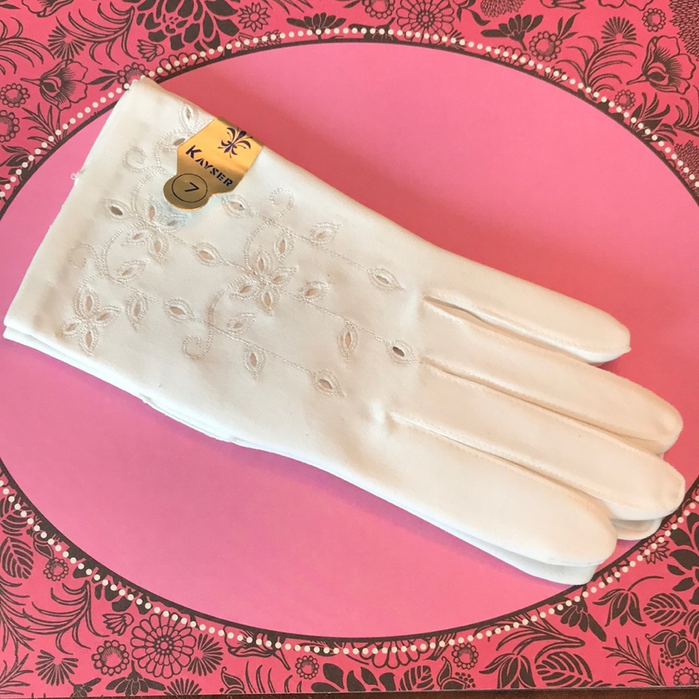 Vintage white gloves